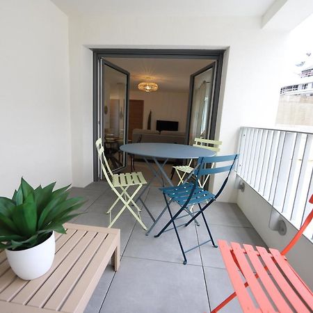 Le Lac Au Bout De La Rue - Garage Et Balcon A Deux Pas Du Centre Annecy Luaran gambar