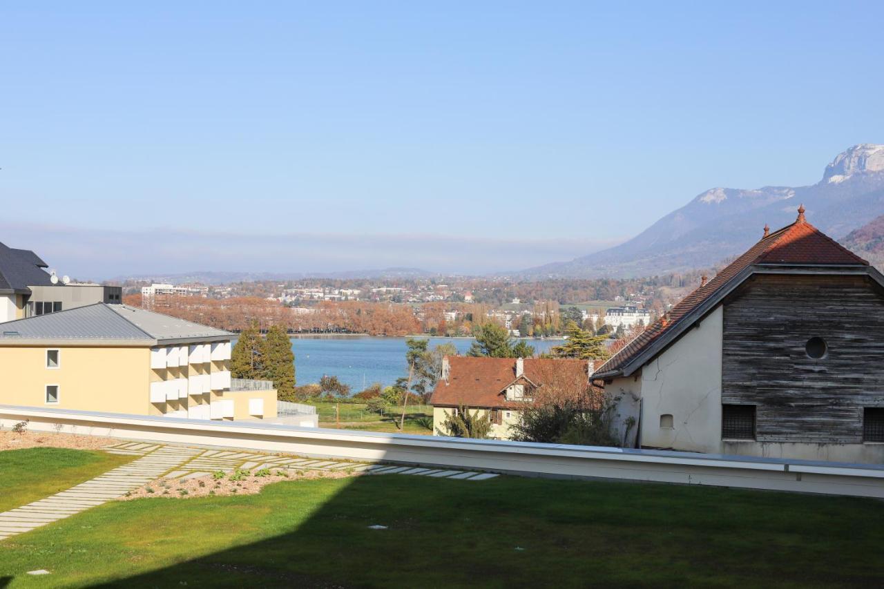 Le Lac Au Bout De La Rue - Garage Et Balcon A Deux Pas Du Centre Annecy Luaran gambar