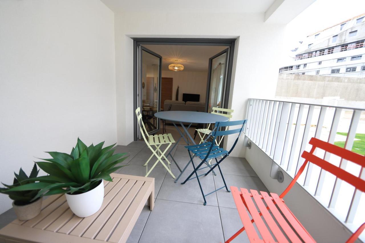 Le Lac Au Bout De La Rue - Garage Et Balcon A Deux Pas Du Centre Annecy Luaran gambar